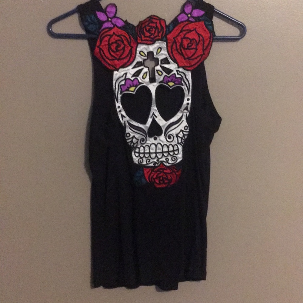 Top - Picture 2 of 2